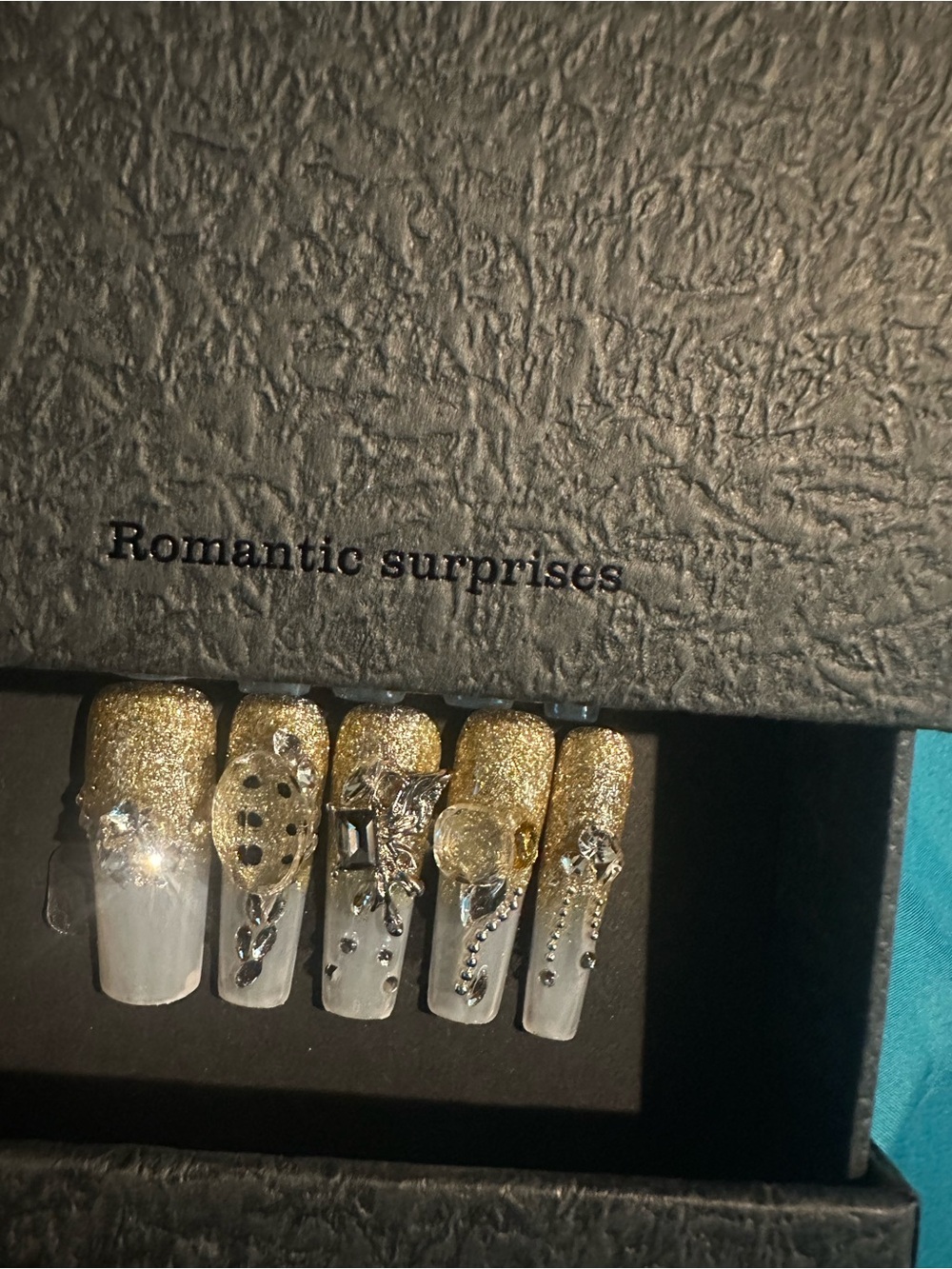 Romantic Surprises Glitter Gold Rhinestone Press-On Nails - Luxe Accent Set